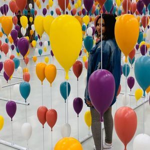 Meet your Posher, Dee